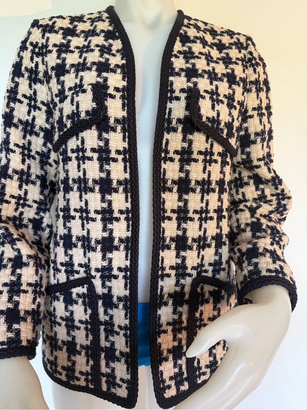 Gucci Houndstooth Tweed Jacket Ivory Navy IT 40